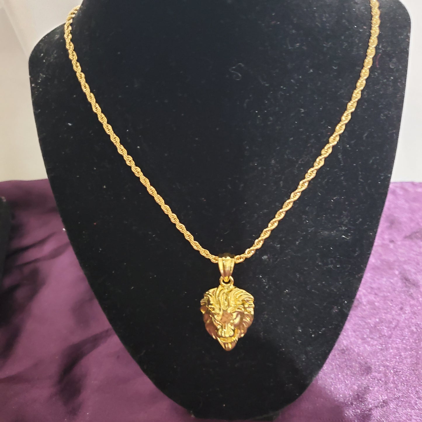 Lion Head Pendant