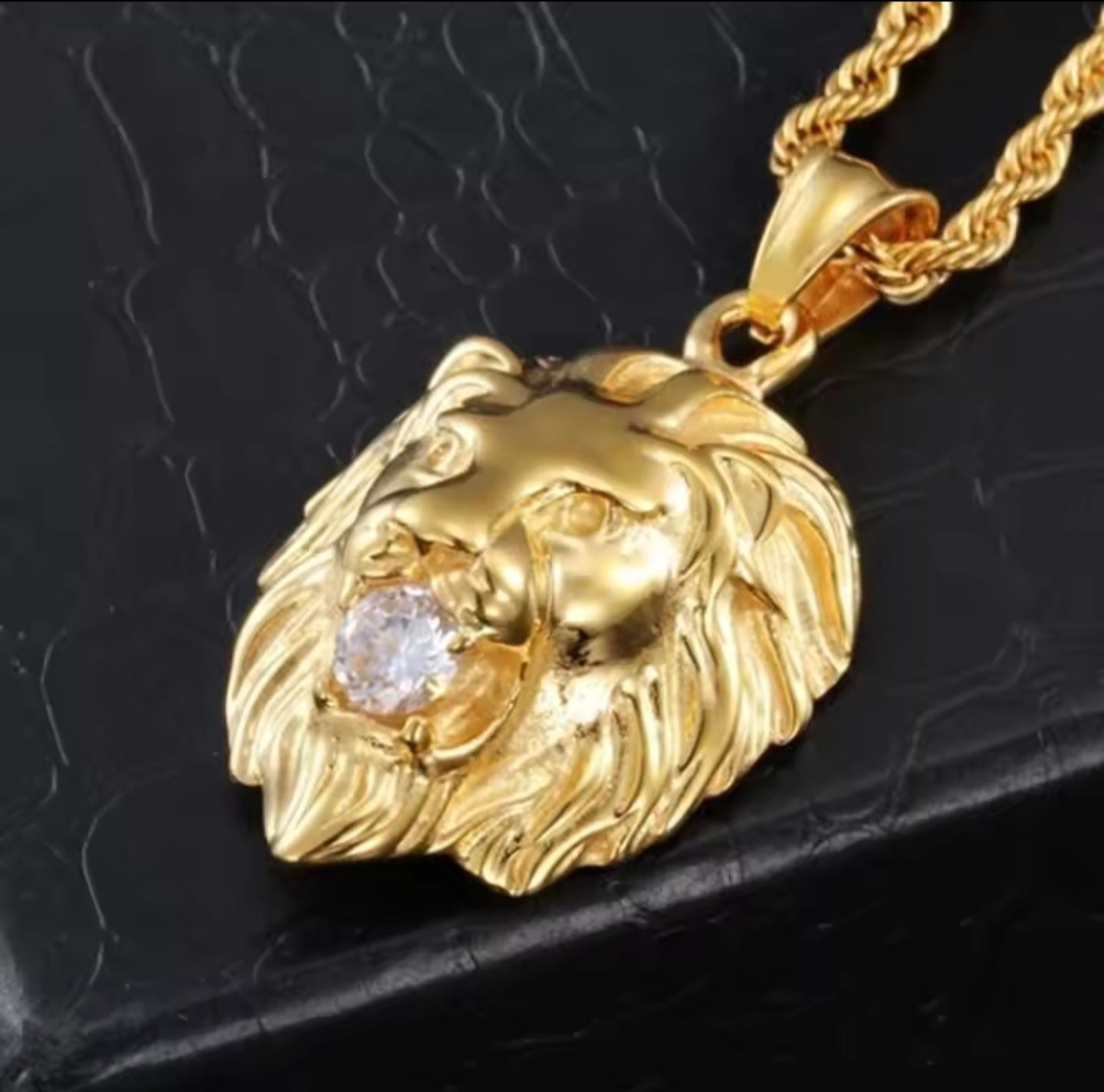 Lion Head Pendant